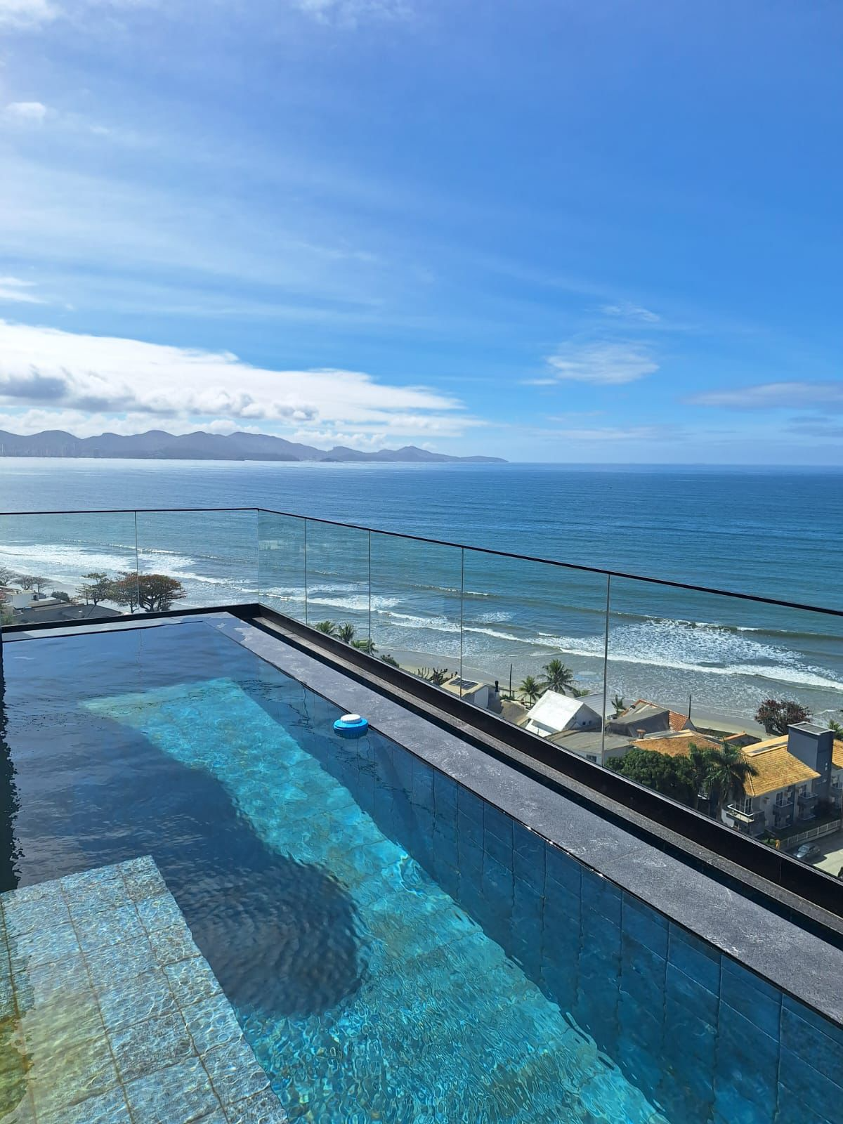 Residencial Axplenium — Apartamento 701 — Piscina com borda infinita no rooftop